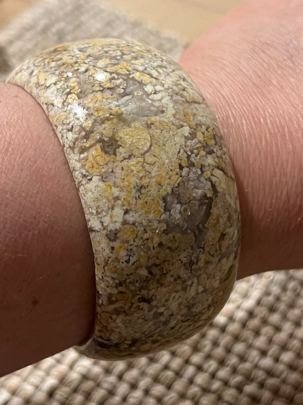 Fish Roe Agate Bangle - Picture 5 of 15